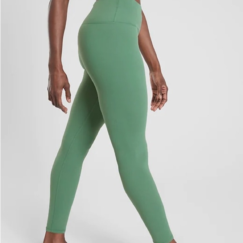 athleta elation legging in light green/olive